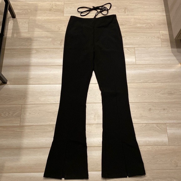 Split leg trousers with tie at the waist - Picture 1 of 5